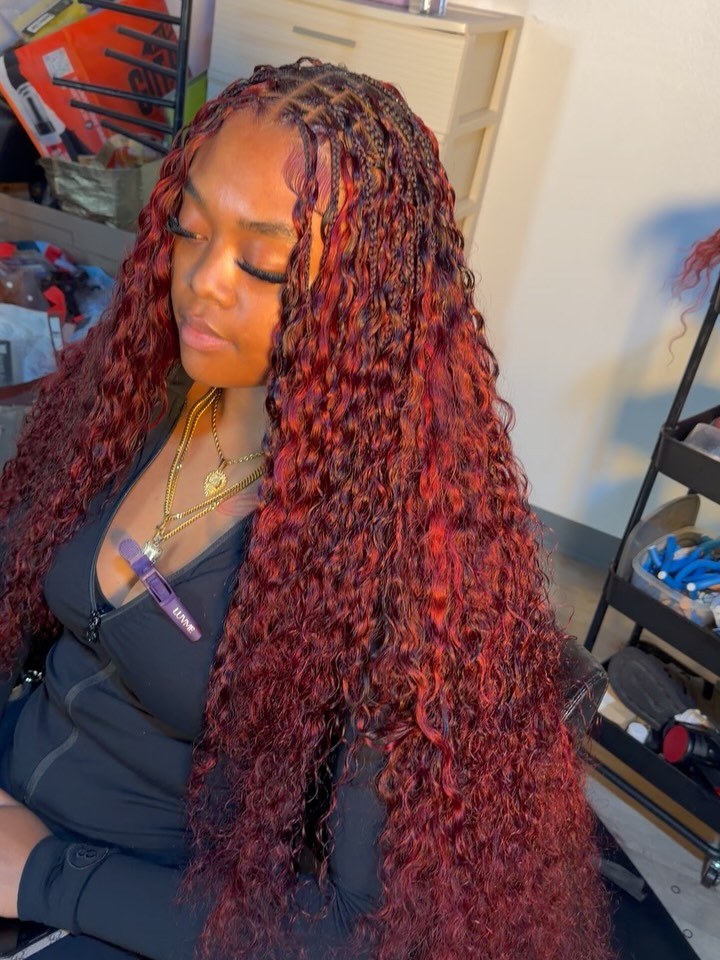 Red smedium Miracle Knots styled by Kura